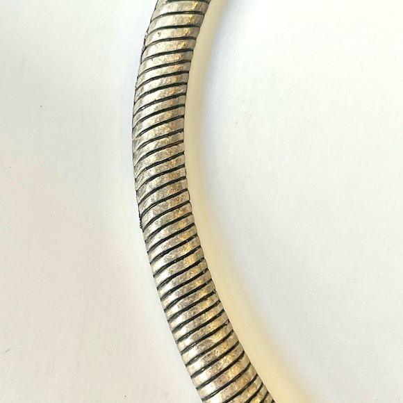 🇿🇦 handmade silver engraved details & marble turquoise statement necklace - Picture 9 of 17